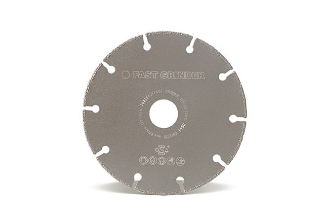 Diamond cutting blades